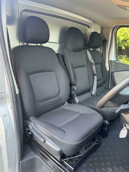 Renault Trafic Ll29 Dci Dropside No Vat White #12