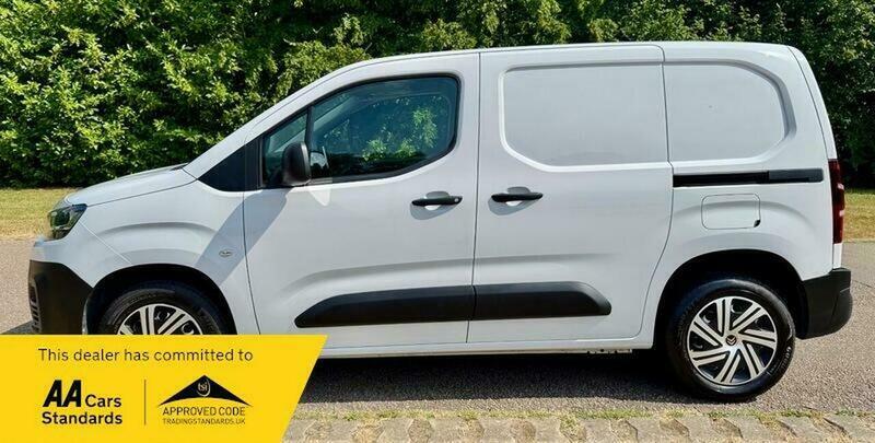 Citroen Berlingo Driver Edition Grey #11