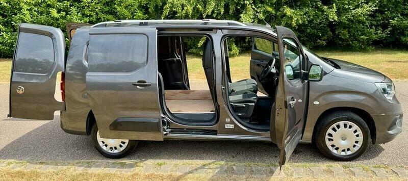 Vauxhall Combo 1.5 L2h1 2300 Le Nav Ss 101 Bhp 7In Satellite Nav Grey #28