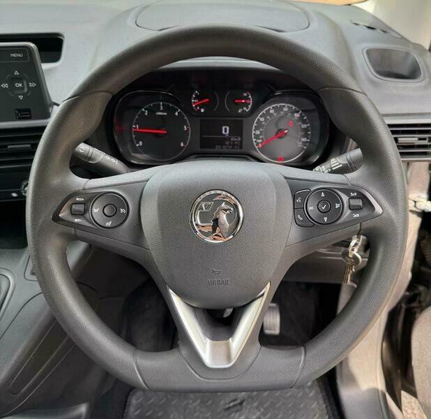 Vauxhall Combo 1.5 L2h1 2300 Le Nav Ss 101 Bhp 7In Satellite Nav Grey #18