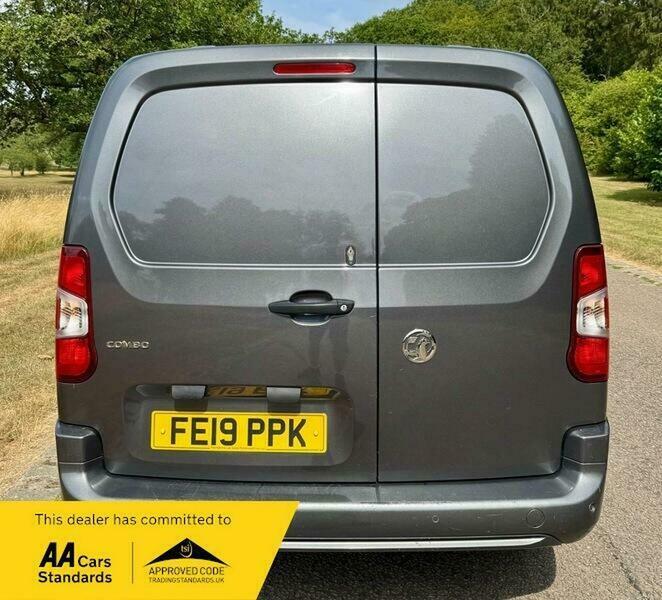 Vauxhall Combo 1.5 L2h1 2300 Le Nav Ss 101 Bhp 7In Satellite Nav Grey #8