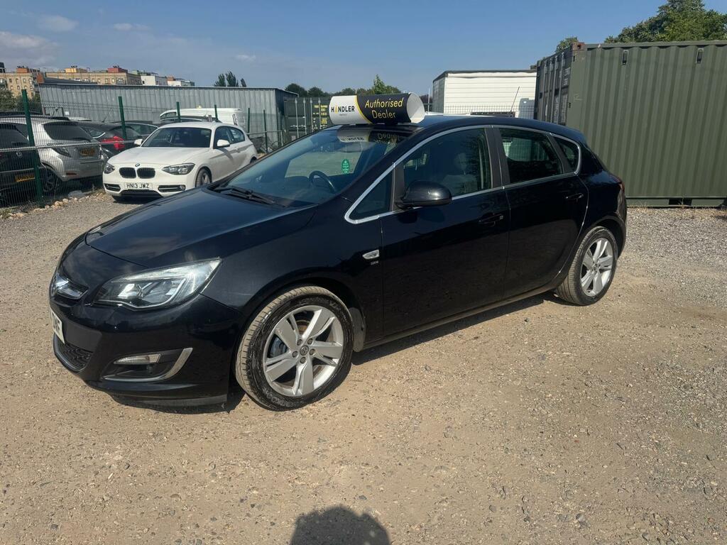 Vauxhall Astra Sri Black #3
