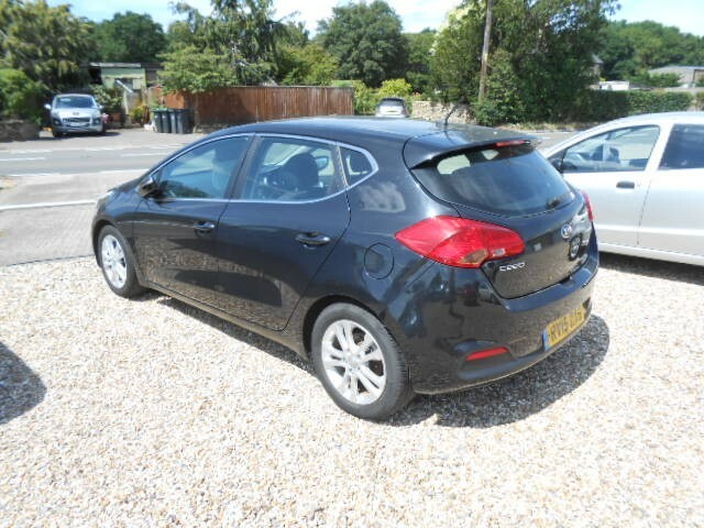 Kia Ceed 1.6 Gdi Ecodynamics 2 Black #2