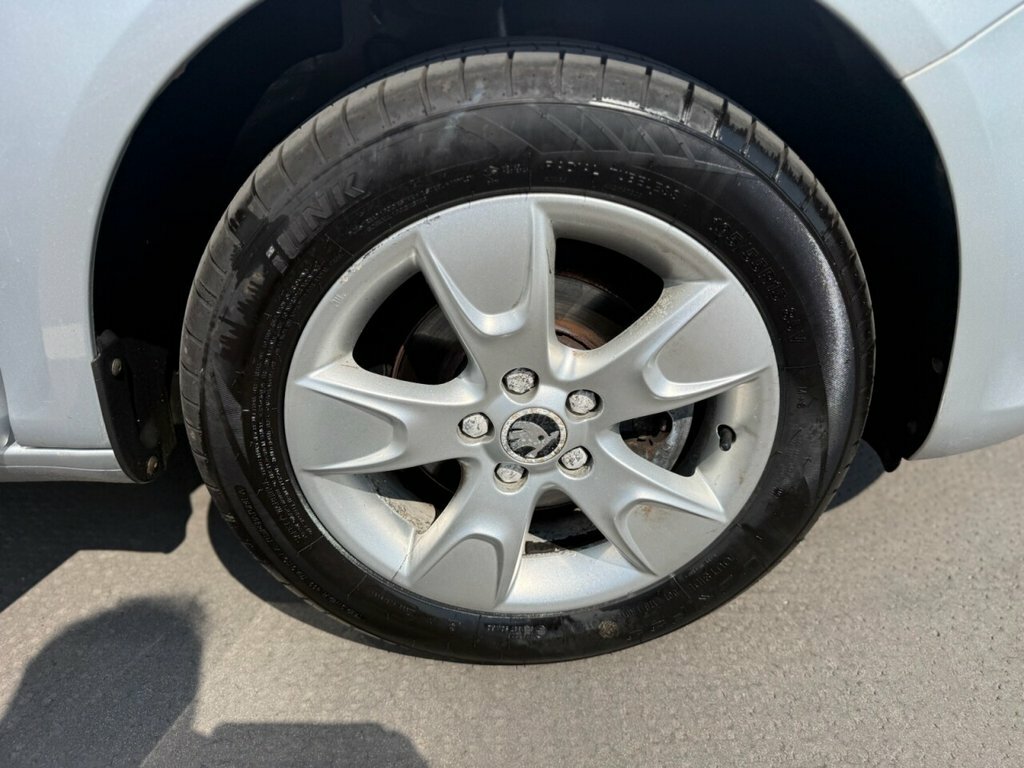 Skoda Roomster 1.6 Tdi Cr 105 Se #32