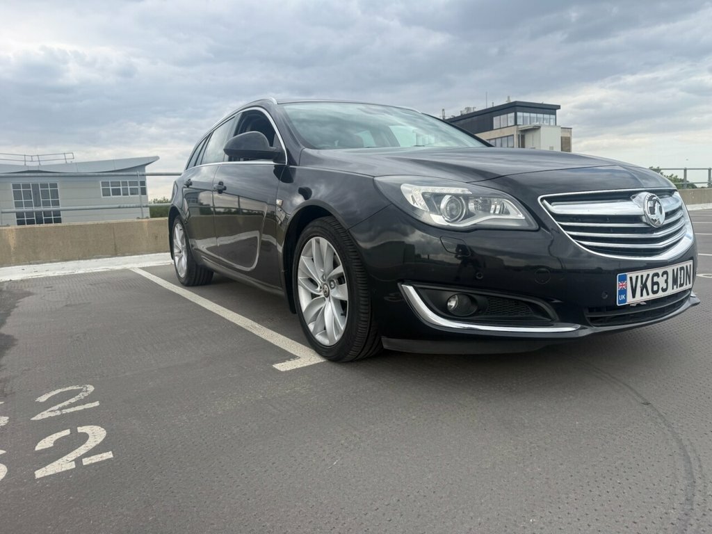 Vauxhall Insignia 2L Elite Nav Black