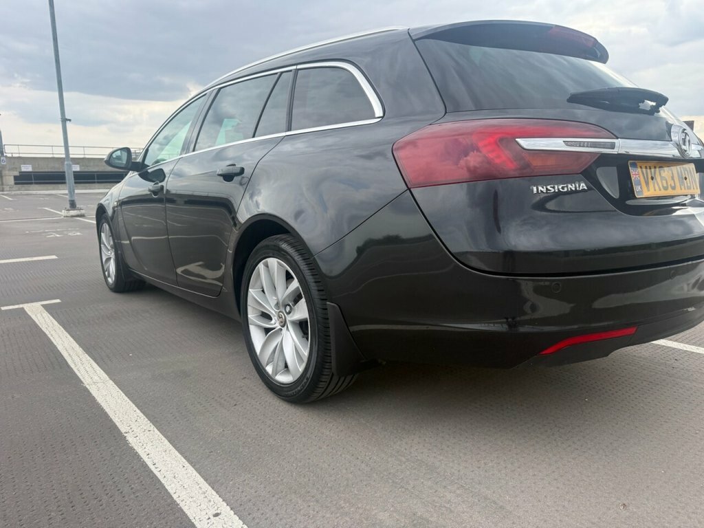 Vauxhall Insignia 2L Elite Nav Black #5