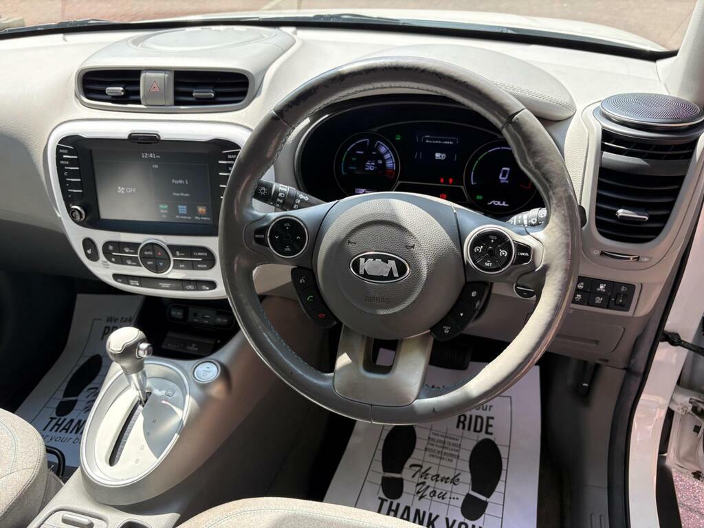 Kia Soul 30Kwh Ev White #6