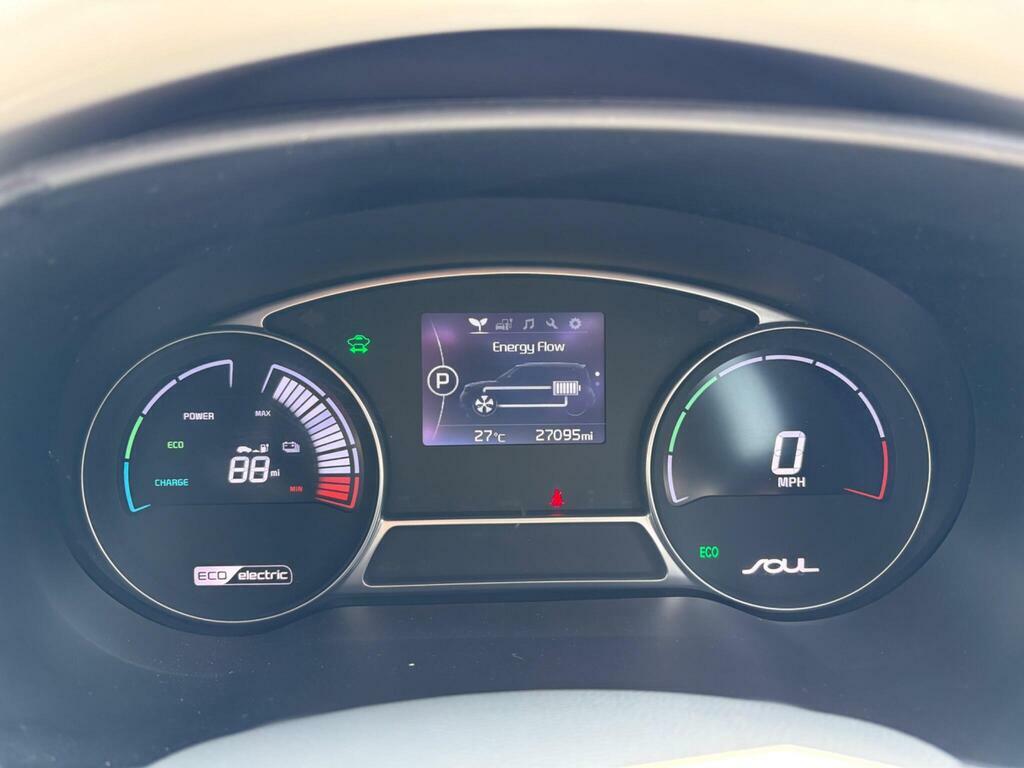 Kia Soul 30Kwh Ev White #3