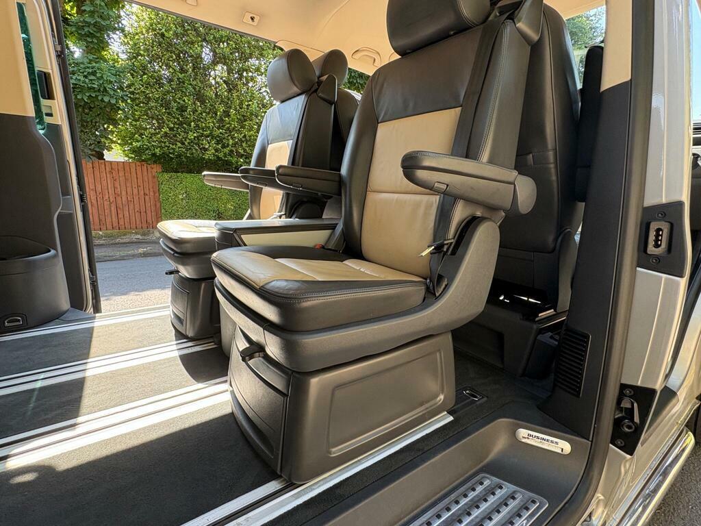 Volkswagen Caravelle Mpv Silver #33