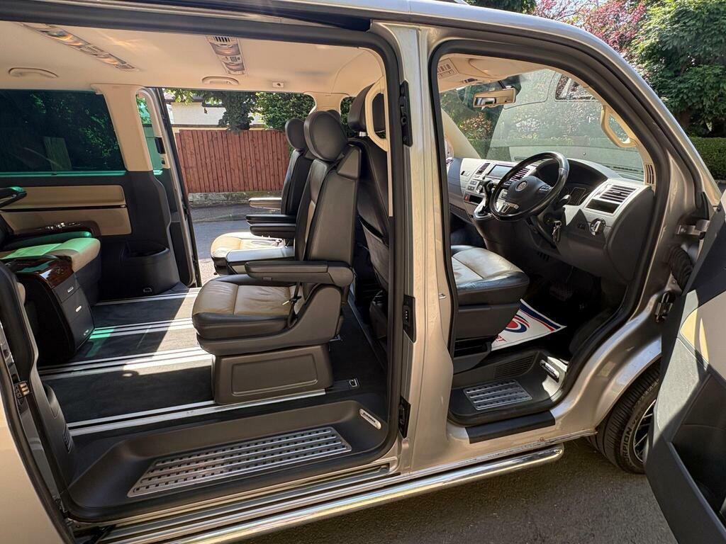 Volkswagen Caravelle Mpv Silver #41