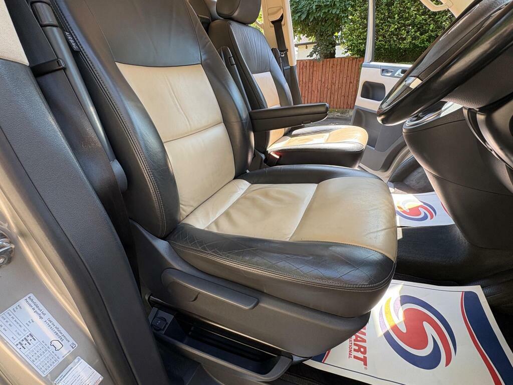 Volkswagen Caravelle Mpv Silver #43