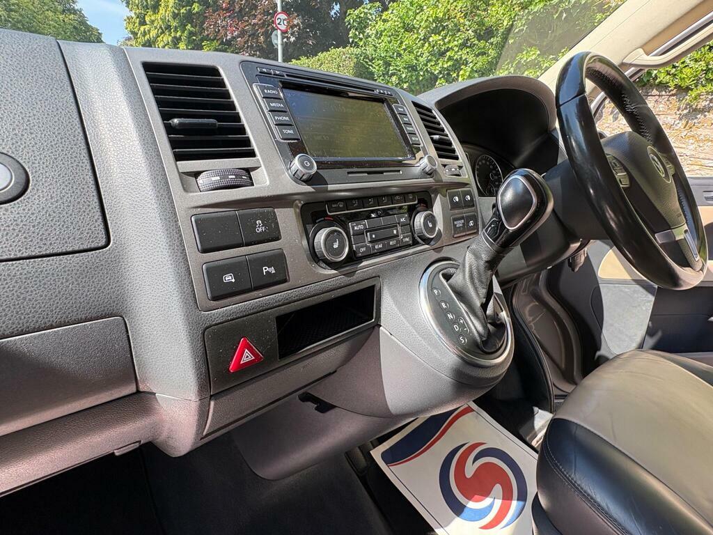 Volkswagen Caravelle Mpv Silver #52