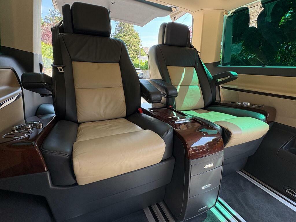 Volkswagen Caravelle Mpv Silver #32