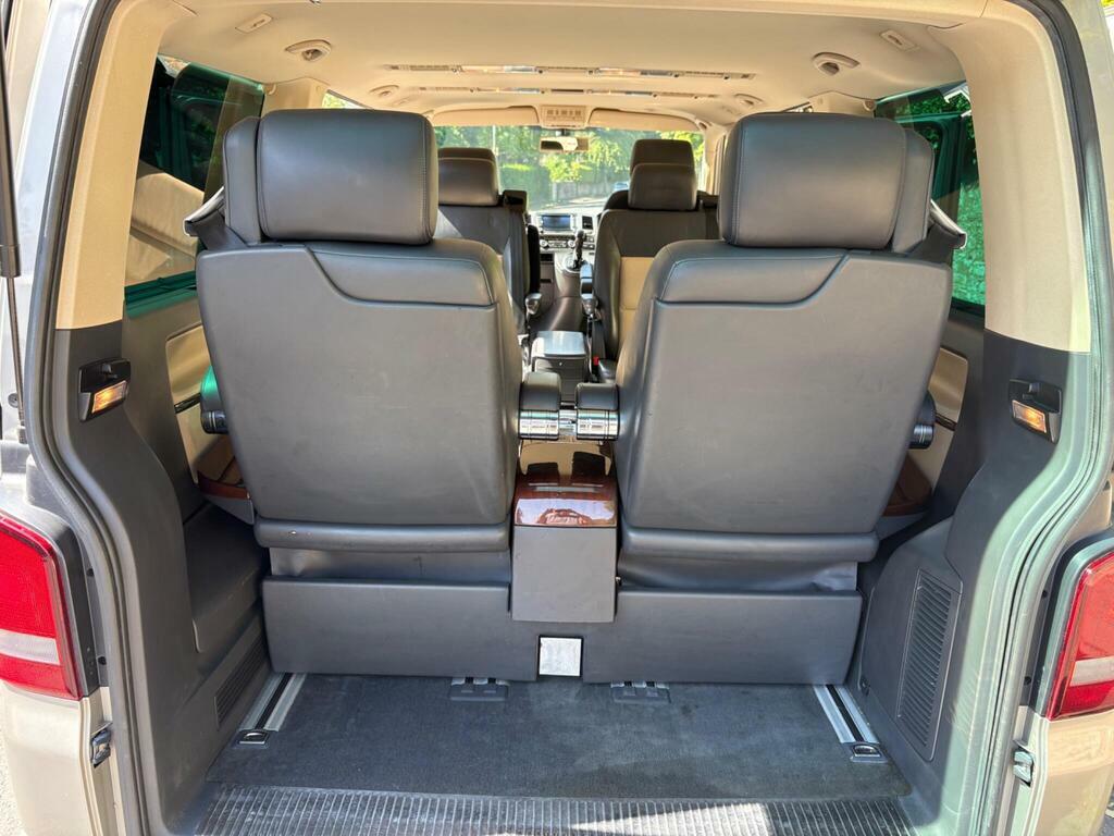 Volkswagen Caravelle Mpv Silver #59