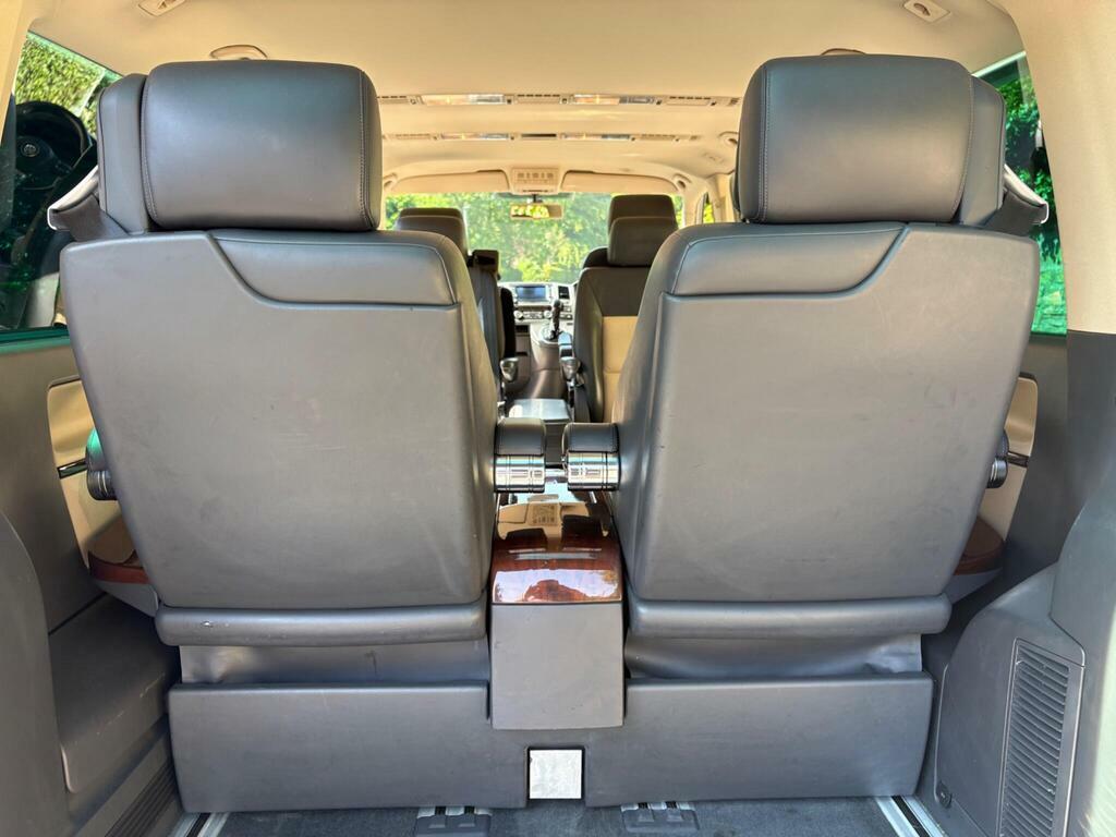 Volkswagen Caravelle Mpv Silver #39
