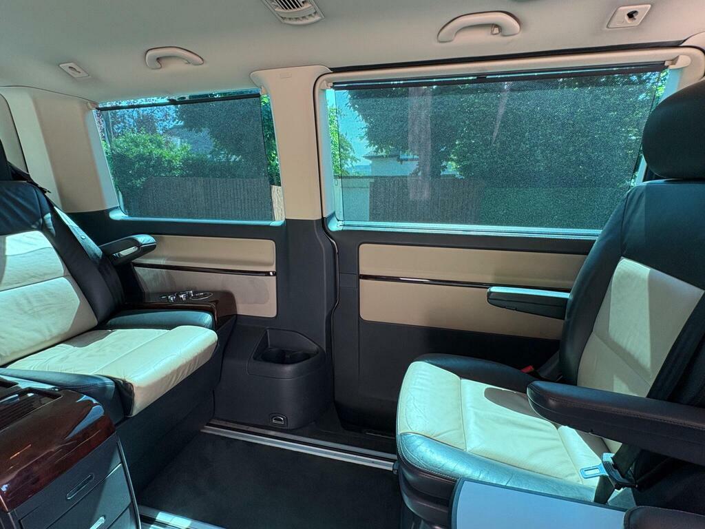 Volkswagen Caravelle Mpv Silver #60