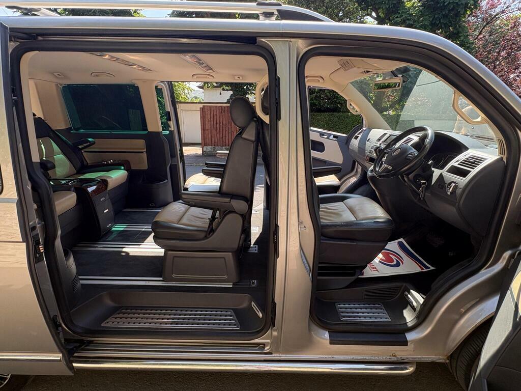 Volkswagen Caravelle 2.0 Bitdi Business Dsg Euro 5 Beige