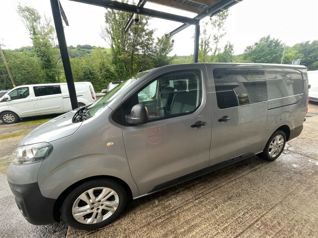 Vauxhall Vivaro 1.5 Turbo D 120Ps Edition M Estate Grey #9
