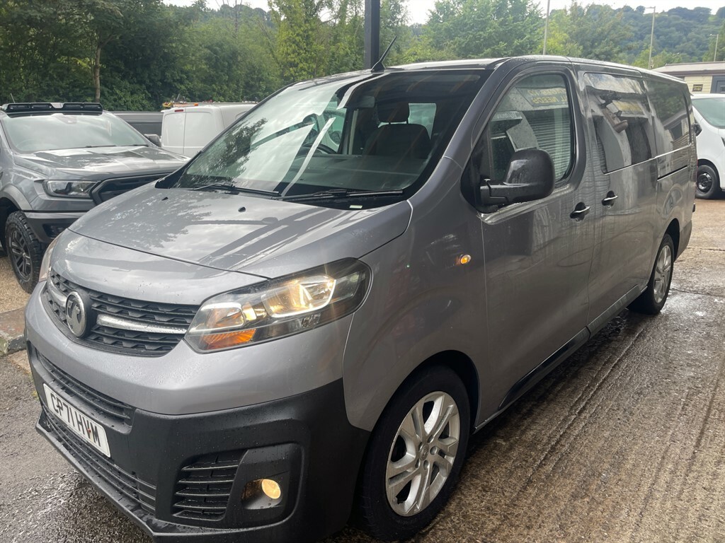 Vauxhall Vivaro L2h1 F3100 Dynamic Crew-cab Grey #2