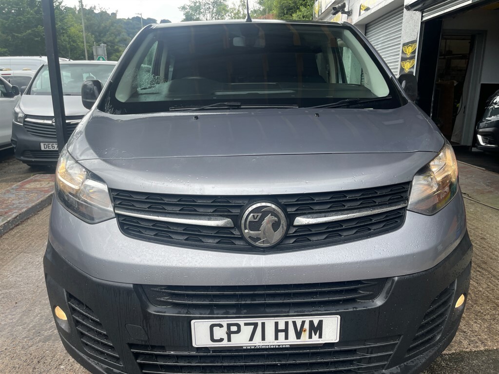Vauxhall Vivaro L2h1 F3100 Dynamic Crew-cab Grey #3