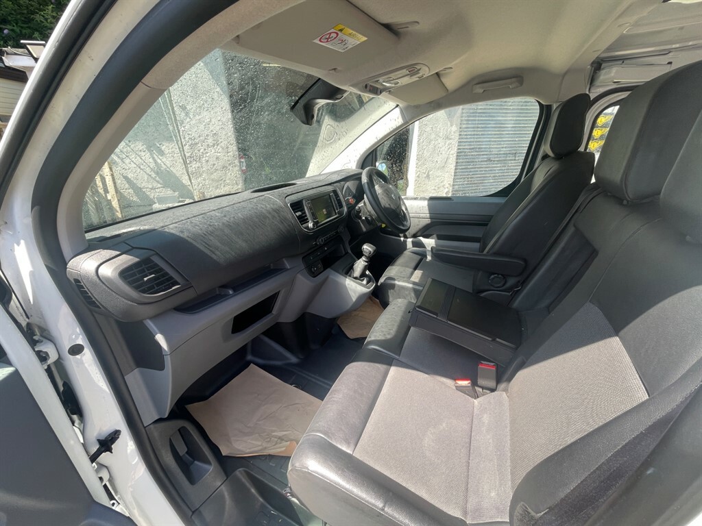Peugeot Expert 1400 2.0 Bluehdi 120 Professional Van  #10