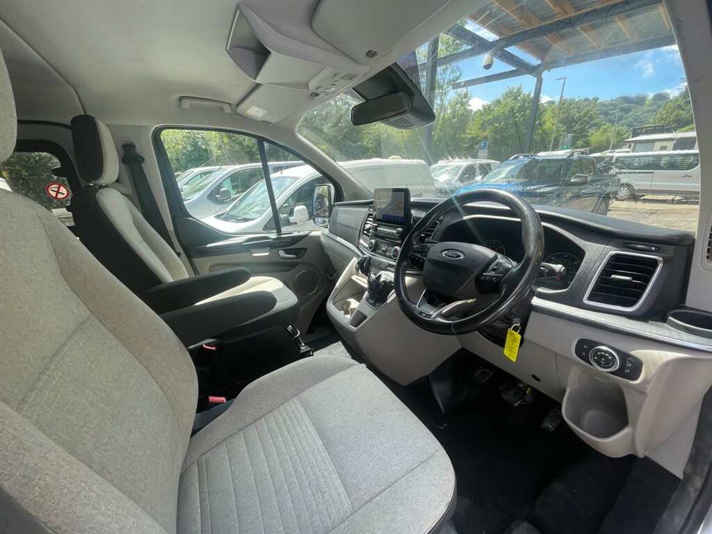 Ford Tourneo Custom 2.0 Ecoblue 130Ps Low Roof 9 Seater Titanium Long Silver #10
