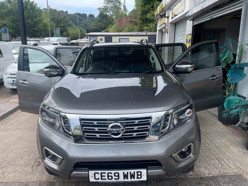 Nissan Navara Dci Tekna Shr Dcb Grey #4