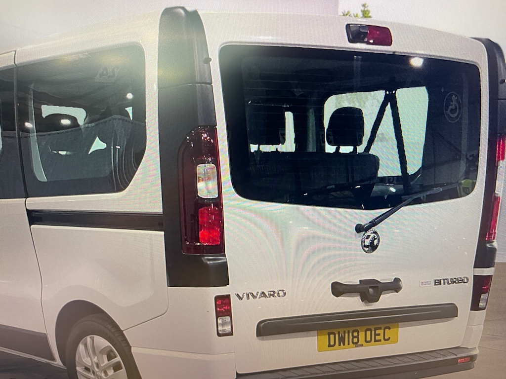 Vauxhall Vivaro L1h1 2900 Cdti Biturbo 9 Seater Minibus White #4