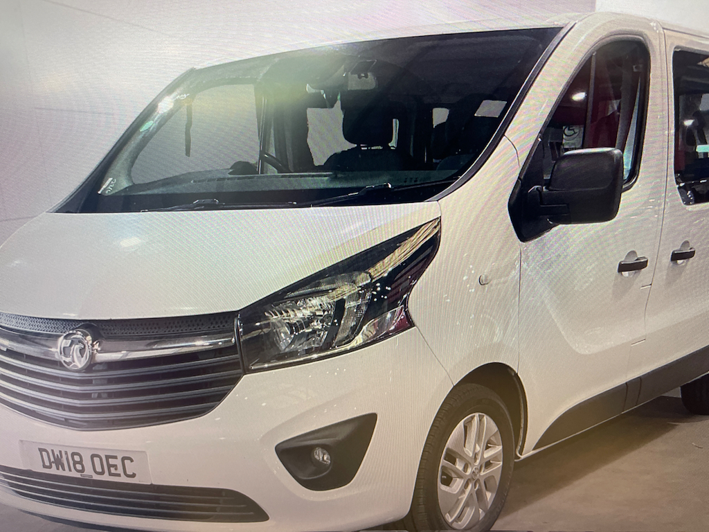 Vauxhall Vivaro L1h1 2900 Cdti Biturbo 9 Seater Minibus White #2