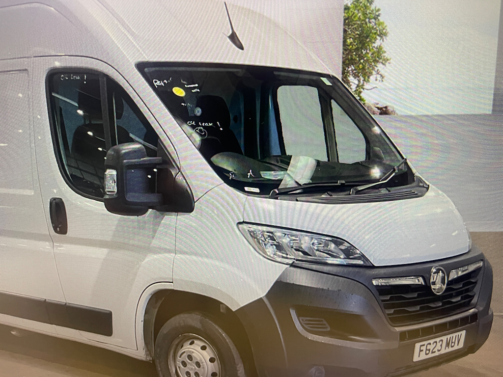 Vauxhall Movano L2h2 F3500 Edition White