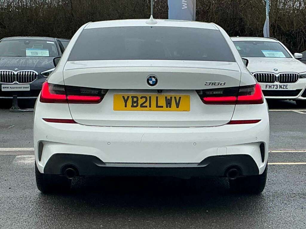 BMW 3 Series 318D Mht M Sport Step White #4