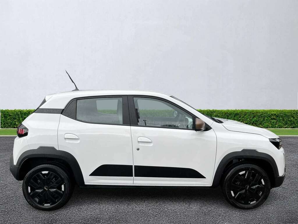 Dacia Spring 24Kwh Extreme 100 75Kw PX26GYF White #3