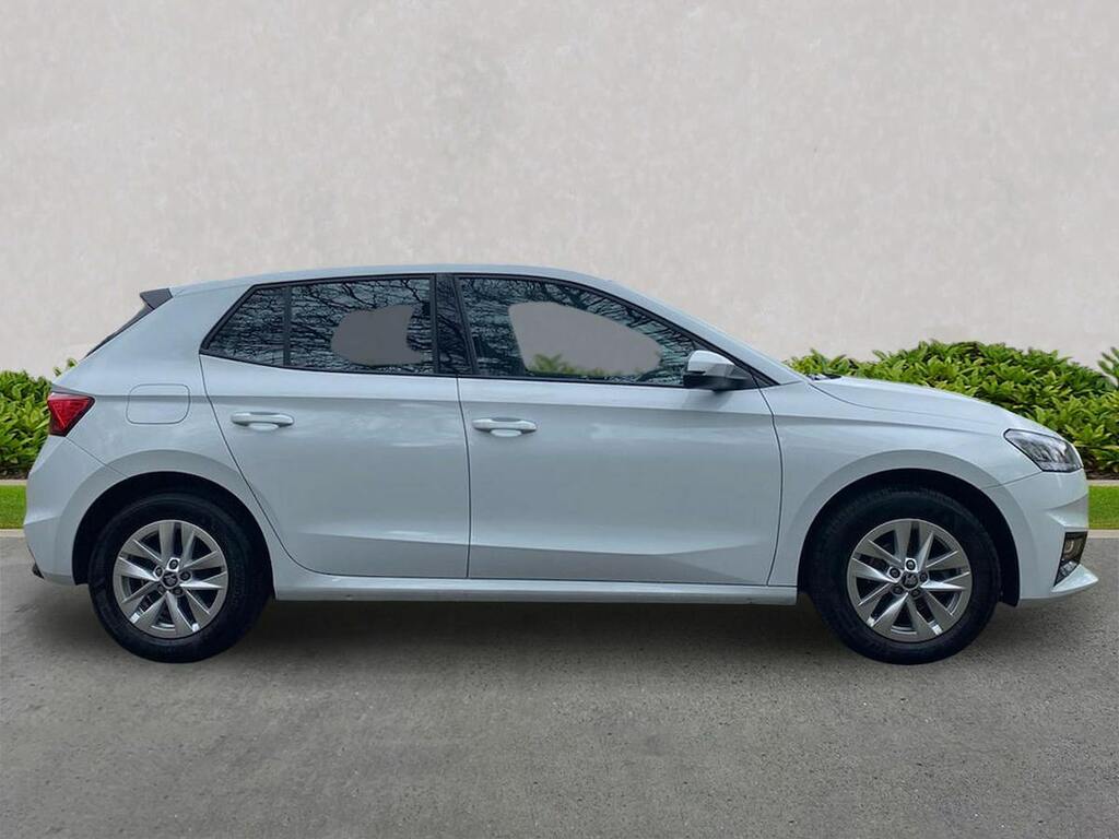 Skoda Fabia 1.0 Tsi Se Edition Hatchback Eur GL25FHH White #3
