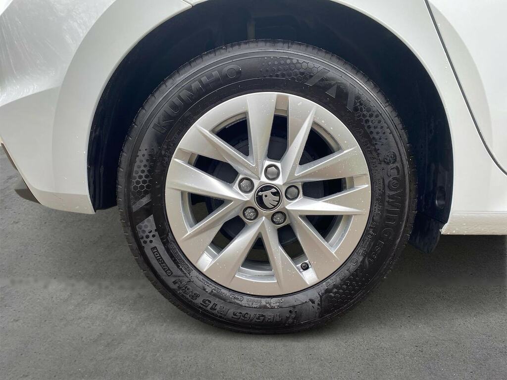 Skoda Fabia 1.0 Tsi Se Edition Hatchback Eur GL25FHH White #6