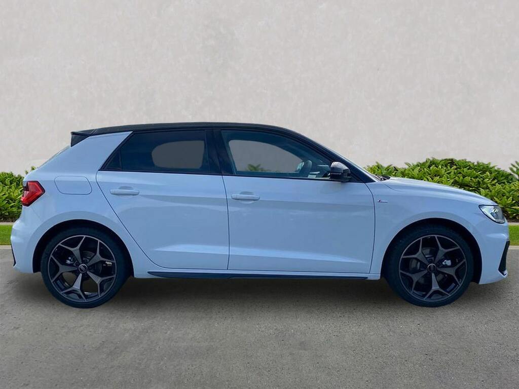 Audi A1 30 Tfsi Black Edition S Tronic RO75ZWM White #3