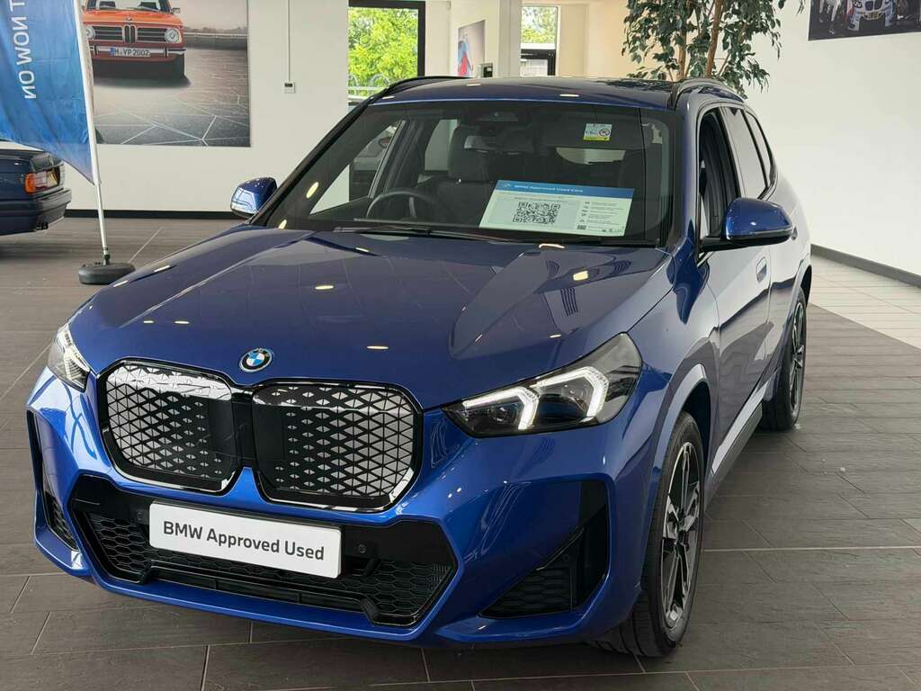 BMW iX1 230Kw Xdrive30 Shadow Edition 65Kwh DP75MMK Blue #2