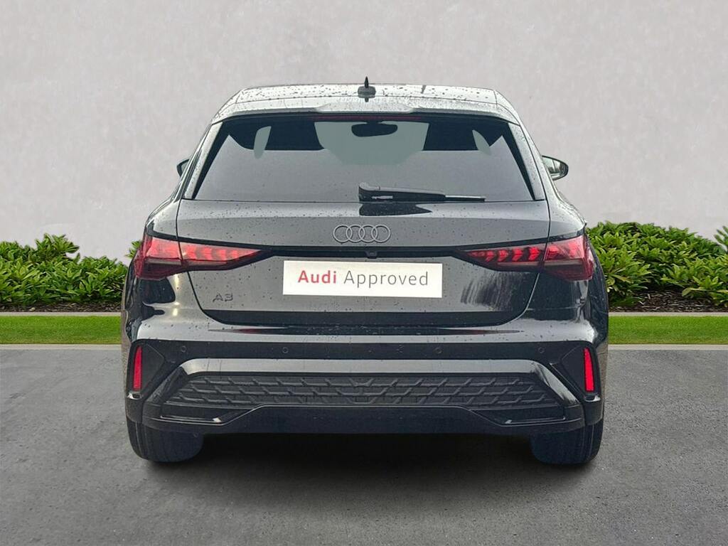 Audi A3 2.0 Tdi 150 Black Edition S Tronic Black #4