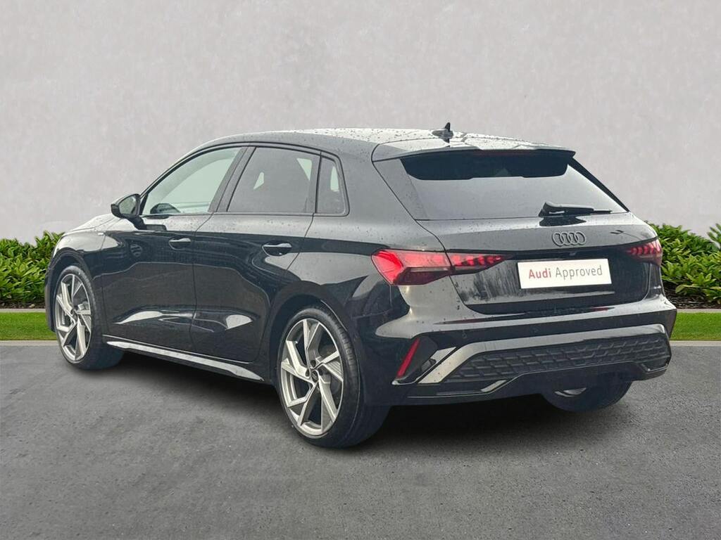 Audi A3 2.0 Tdi 150 Black Edition S Tronic Black #2