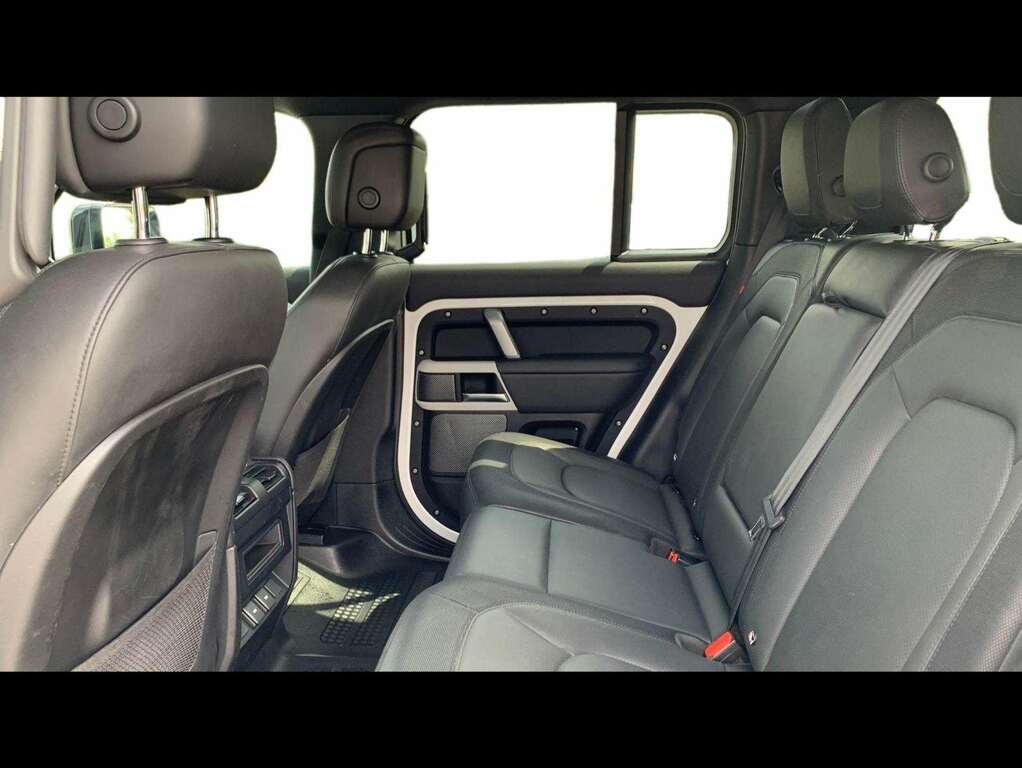 Land Rover Defender 110 3.0 D250 X-dynamic Hse 110 KK23TWP White #4