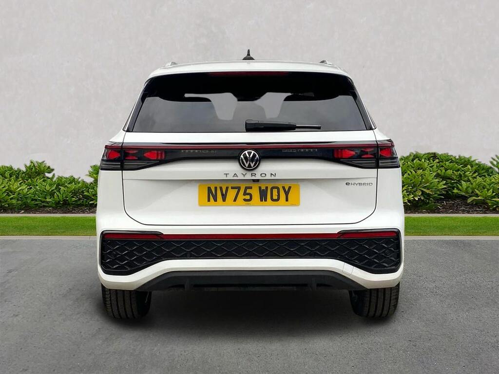 Volkswagen Tayron 1.5 Tsi Ehybrid 19.7Kwh R-line Suv Plug NV75WOY White #4