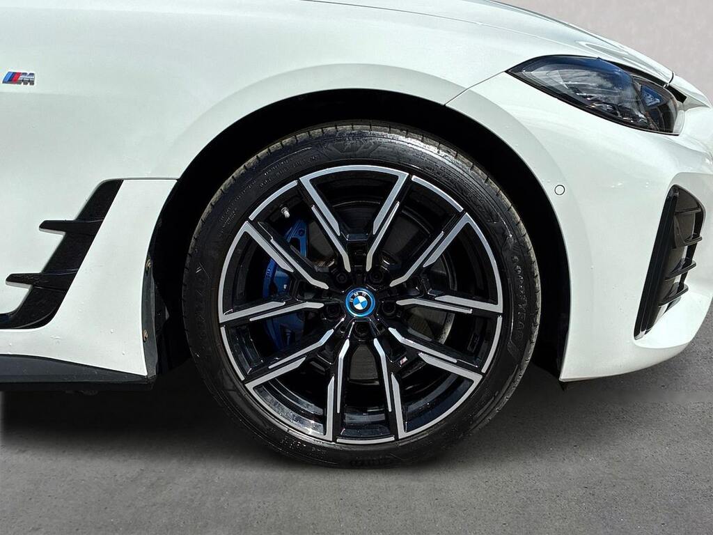 BMW i4 40 83.9Kwh M Sport Gran Coupe Ed BK23KWY White #6
