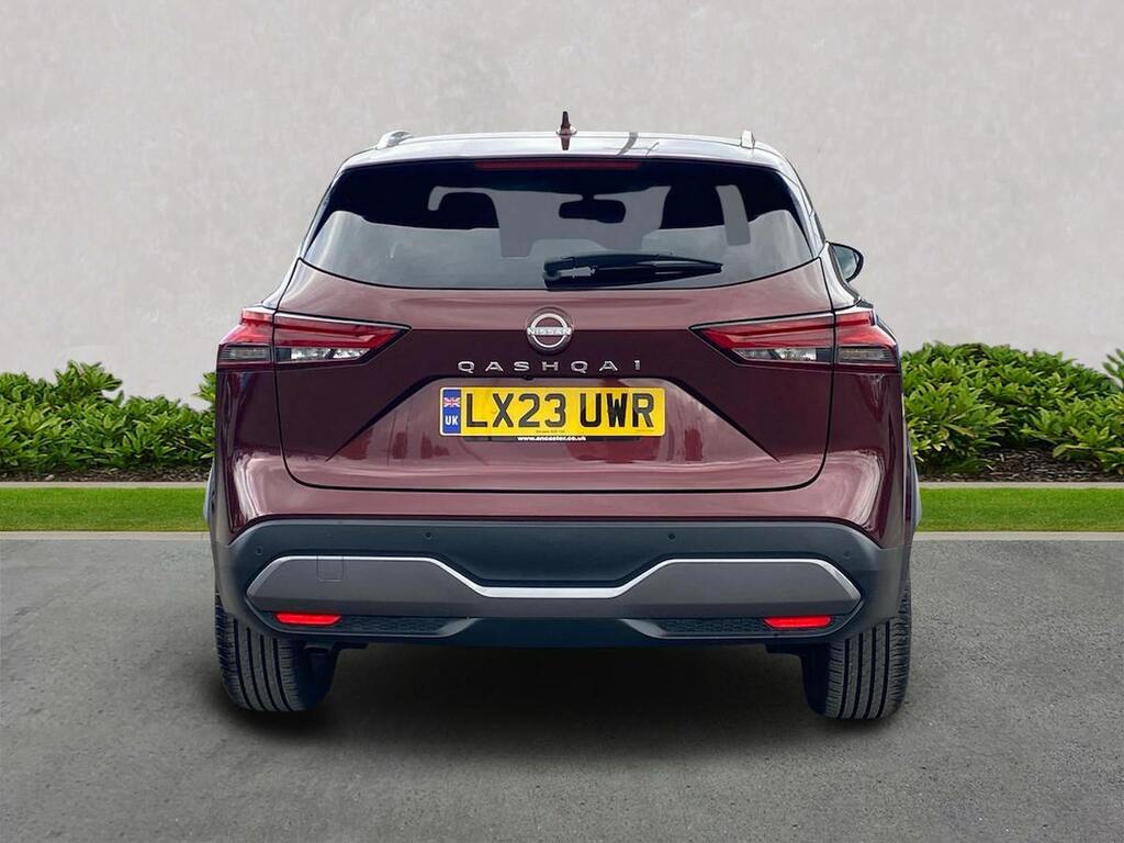 Nissan Qashqai 1.3 Dig-t Mh Tekna LX23UWR Red #4