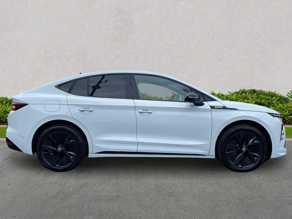Skoda ENYAQ 250Kw Vrs 84Kwh 4X4 MM26EVR White #3
