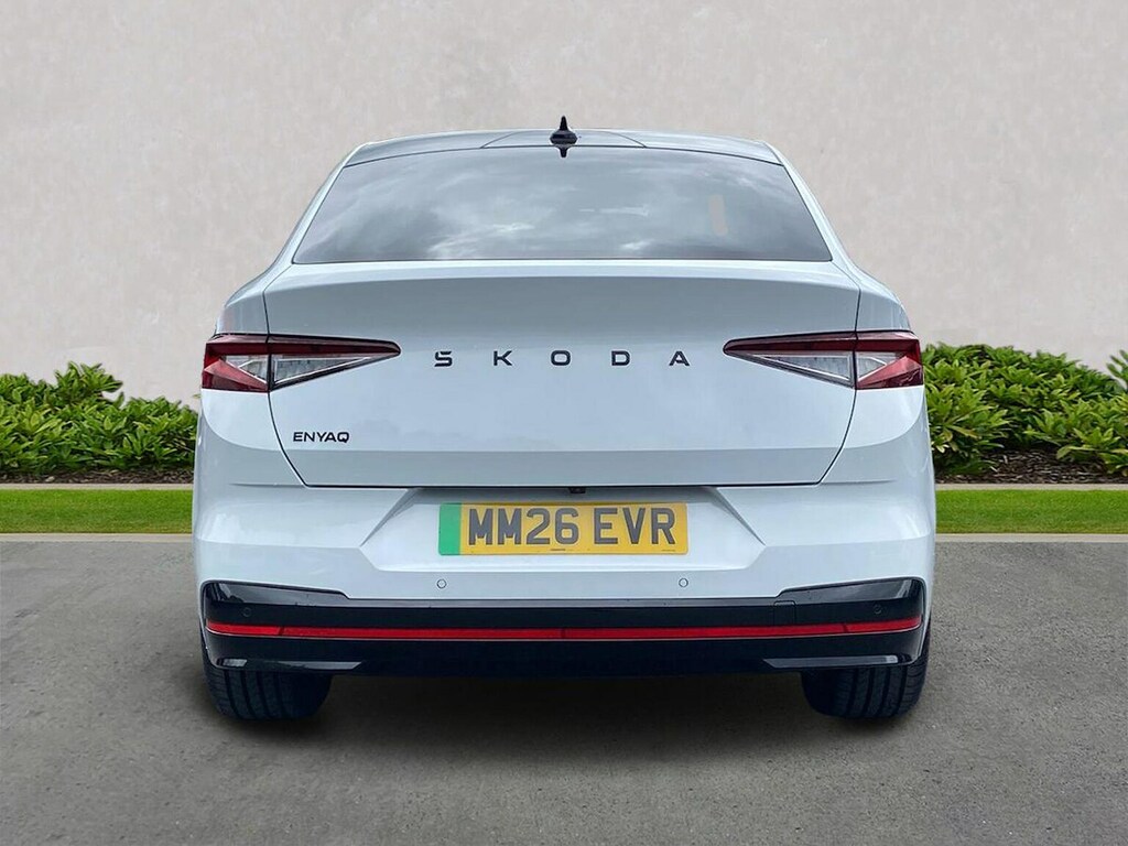 Skoda ENYAQ 250Kw Vrs 84Kwh 4X4 MM26EVR White #4