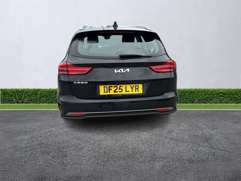 Kia Ceed 1.5T Gdi Isg 138 2 DF25LYR Black #4
