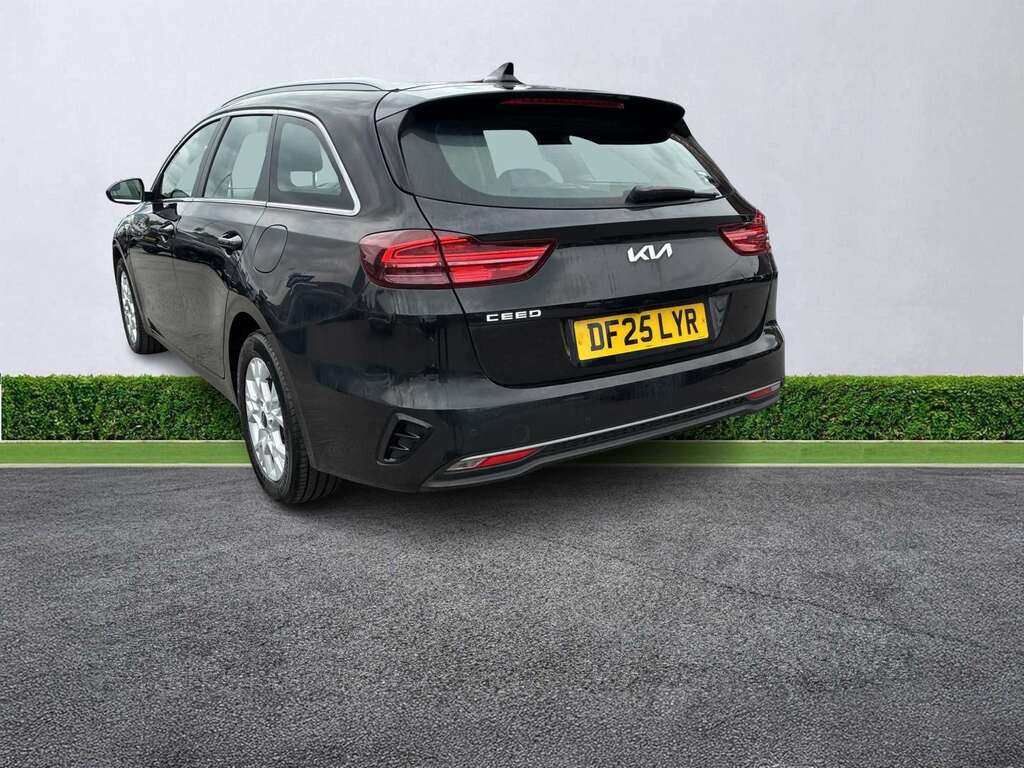 Kia Ceed 1.5T Gdi Isg 138 2 DF25LYR Black #2