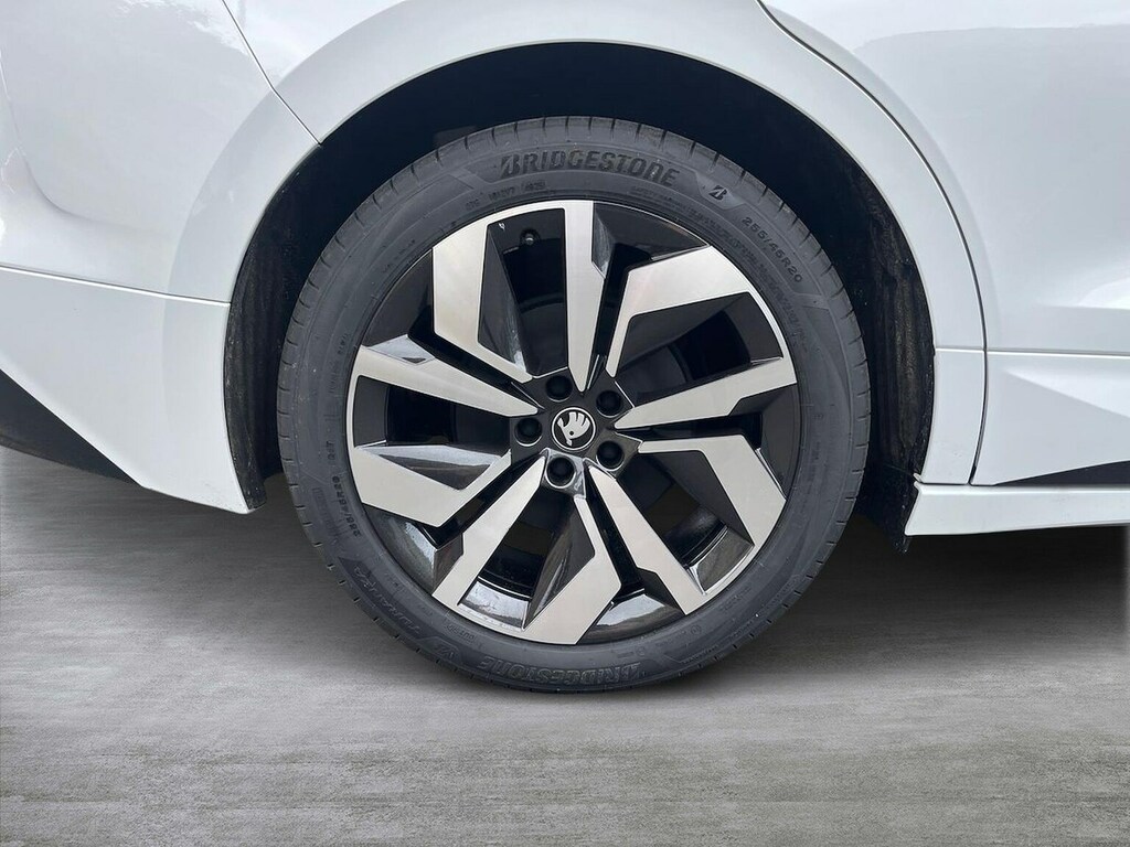 Skoda ENYAQ 210Kw 85 Sportline 82Kwh ND26HUK White #6