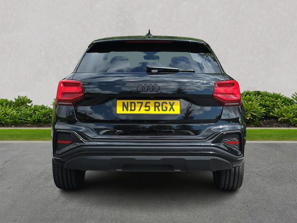 Audi Q2 1.5 Tfsi Cod 35 Black Edition Suv S Tro ND75RGX Black #4