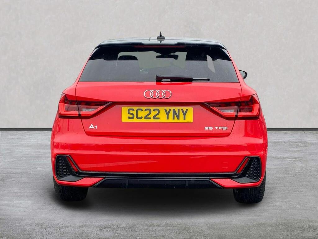 Audi A1 1.0 Tfsi 25 Black Edition Sportback Man SC22YNY Red #4
