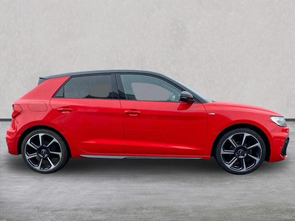 Audi A1 1.0 Tfsi 25 Black Edition Sportback Man SC22YNY Red #3